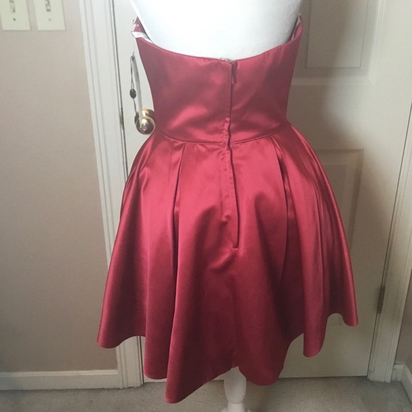 Sherri Hill NWT Red Strapless Rhinestone Mini Satin Dress with Pockets - Size 8 - Picture 4 of 14